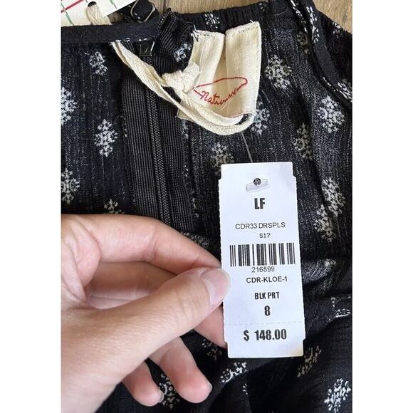 NEW LF Native Rose Size 8 Kloe Black Woven Cut Out Romper $78 - Picture 4 of 6